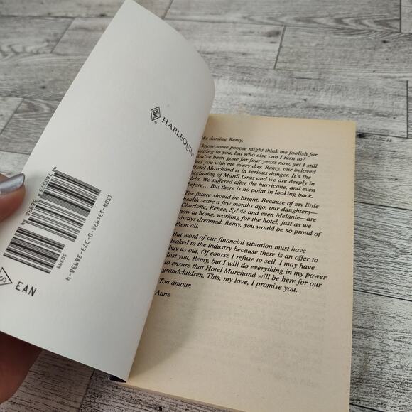 In the‎ Dark Hotel Marchand by Judith Arnold 2006 Harlequin Romance Intrigue - Picture 4 of 12